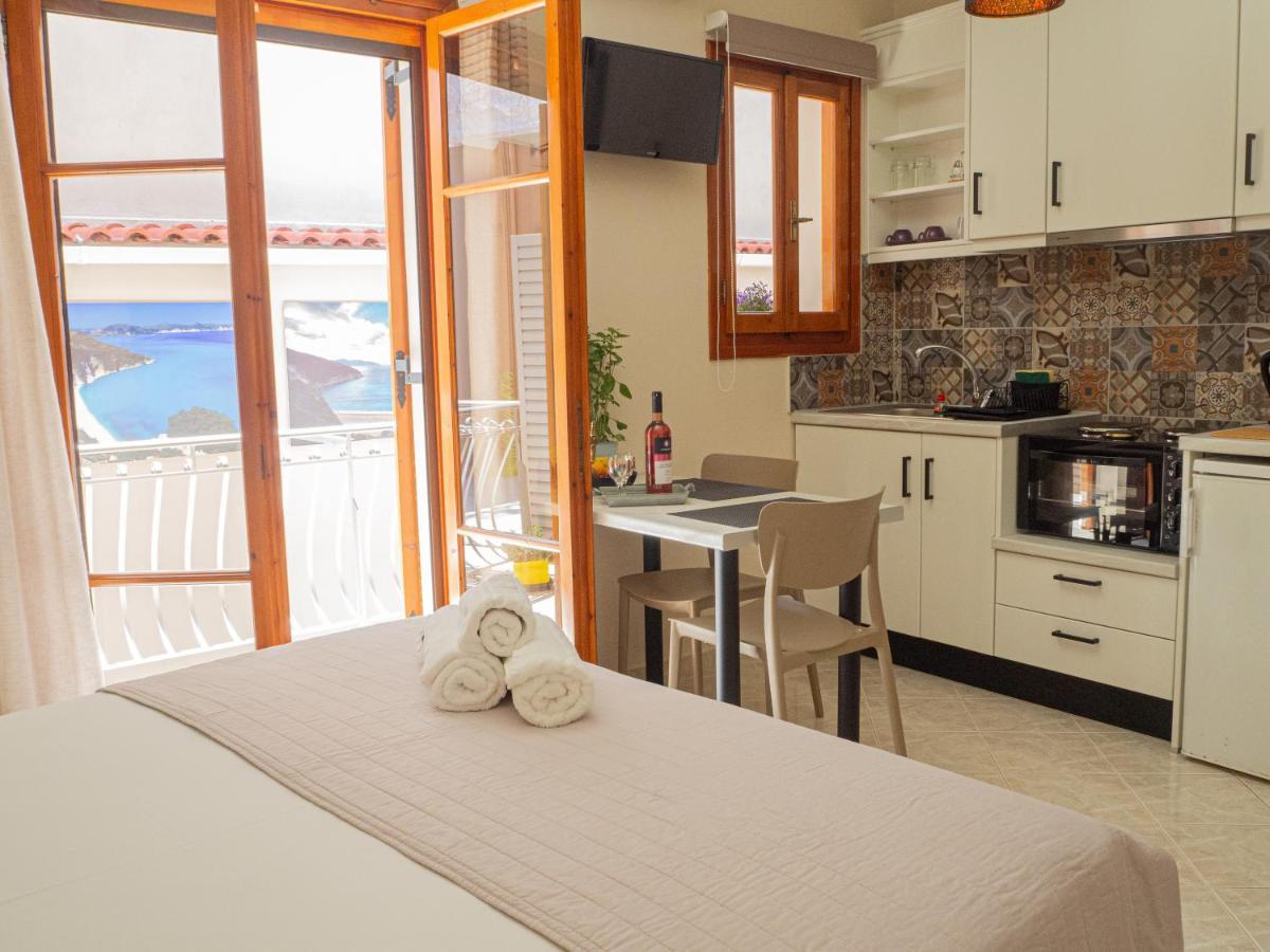 Апартаменты Dina Studio Argostoli 1 Экстерьер фото