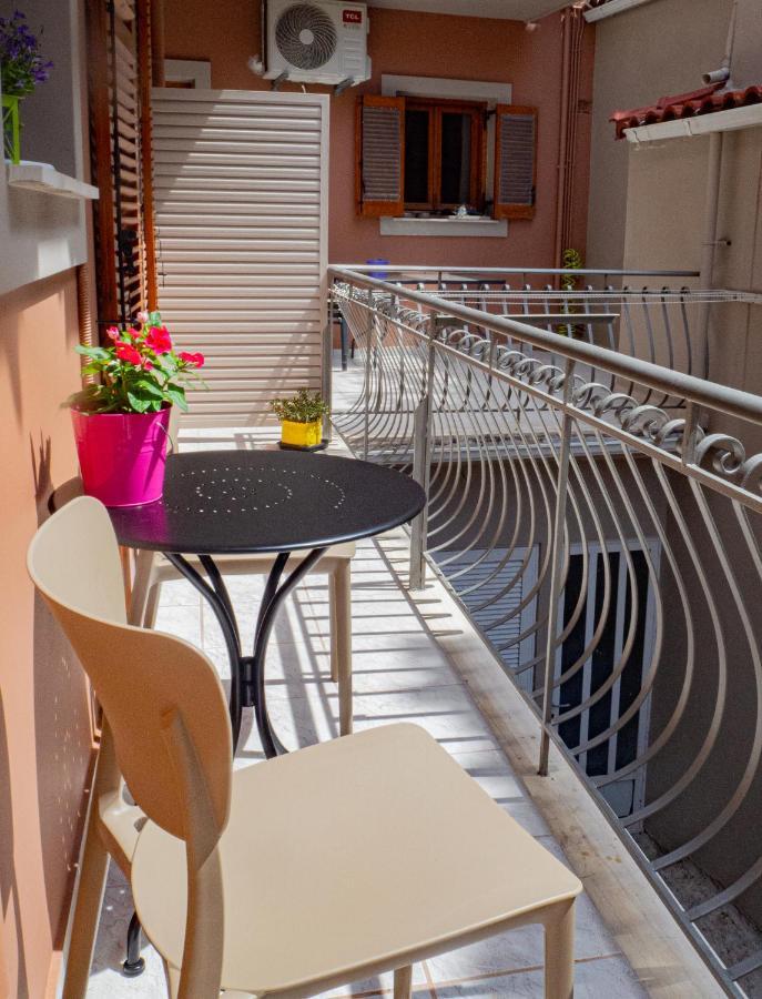 Апартаменты Dina Studio Argostoli 1 Экстерьер фото