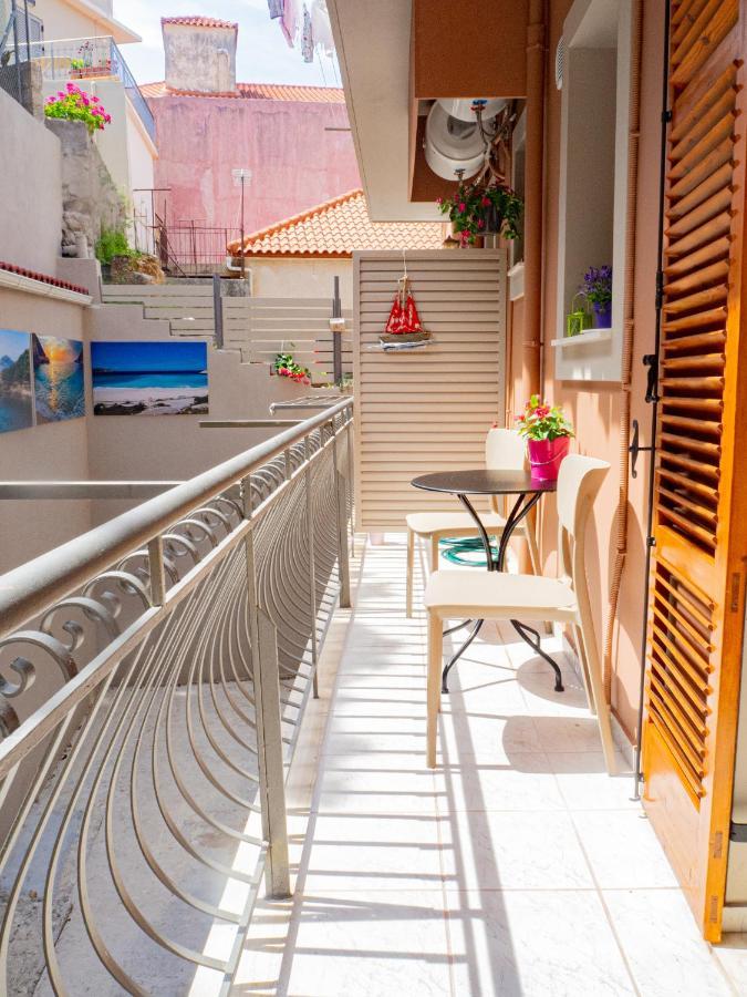 Апартаменты Dina Studio Argostoli 1 Экстерьер фото