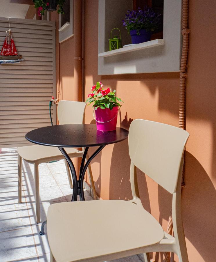 Апартаменты Dina Studio Argostoli 1 Экстерьер фото